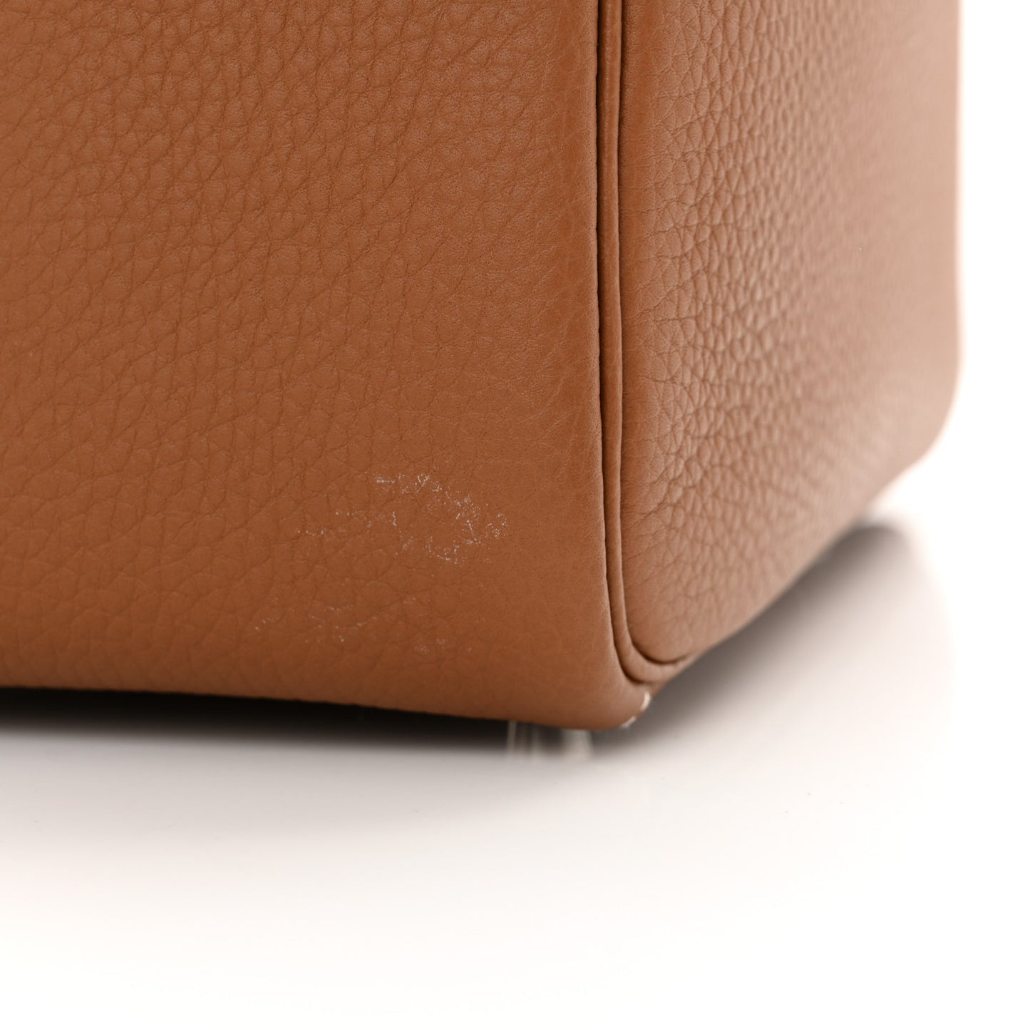 Taurillon Clemence Lindy 26 Gold