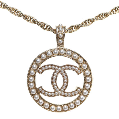 Chanel Pearl CC Round Pendant Necklace Gold 4 of 6