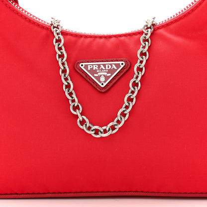 Prada Nylon Re-Edition 2005 Shoulder Bag Rosso 9 of 11