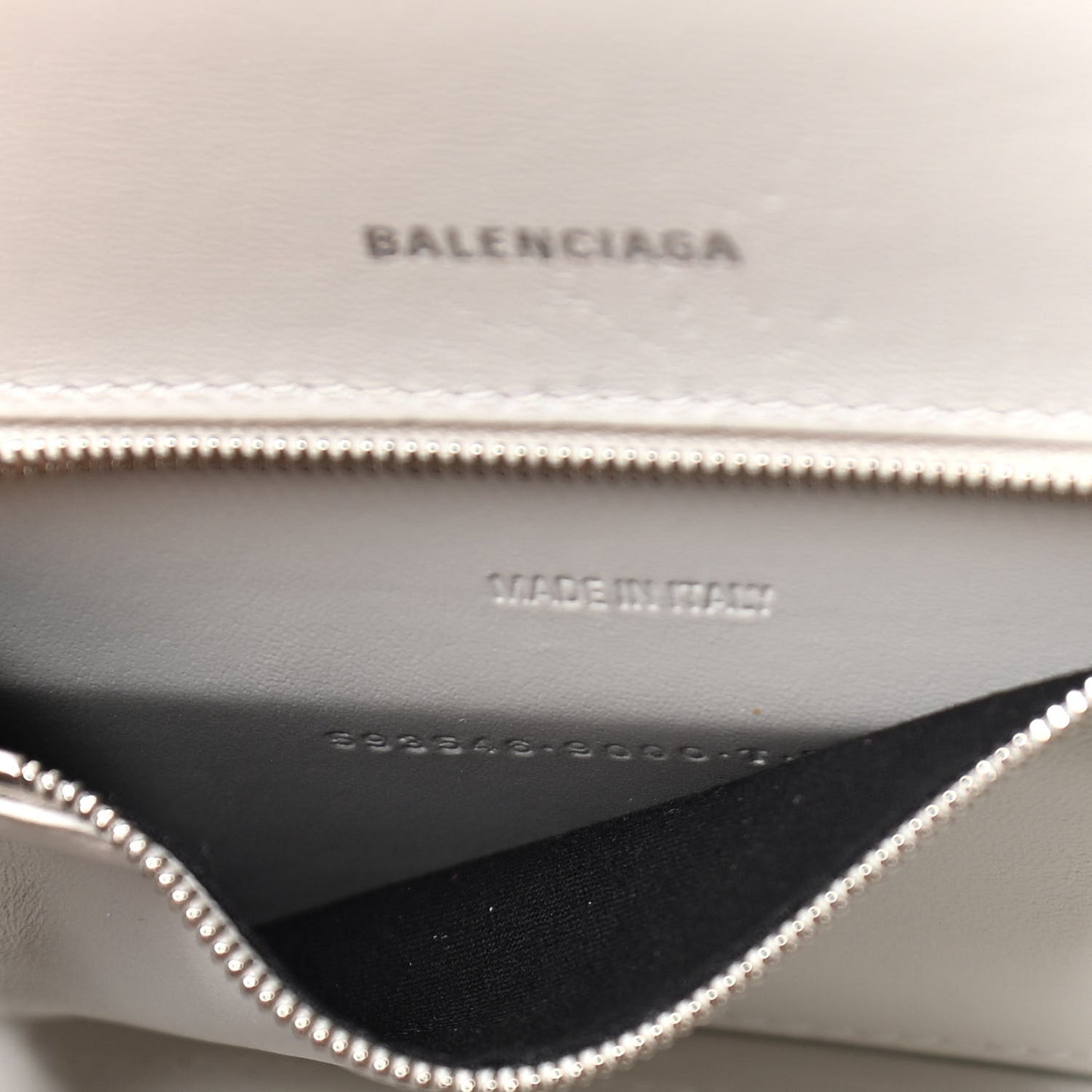 Shiny Box Calfskin Tonal B Small Hourglass Top Handle Bag White