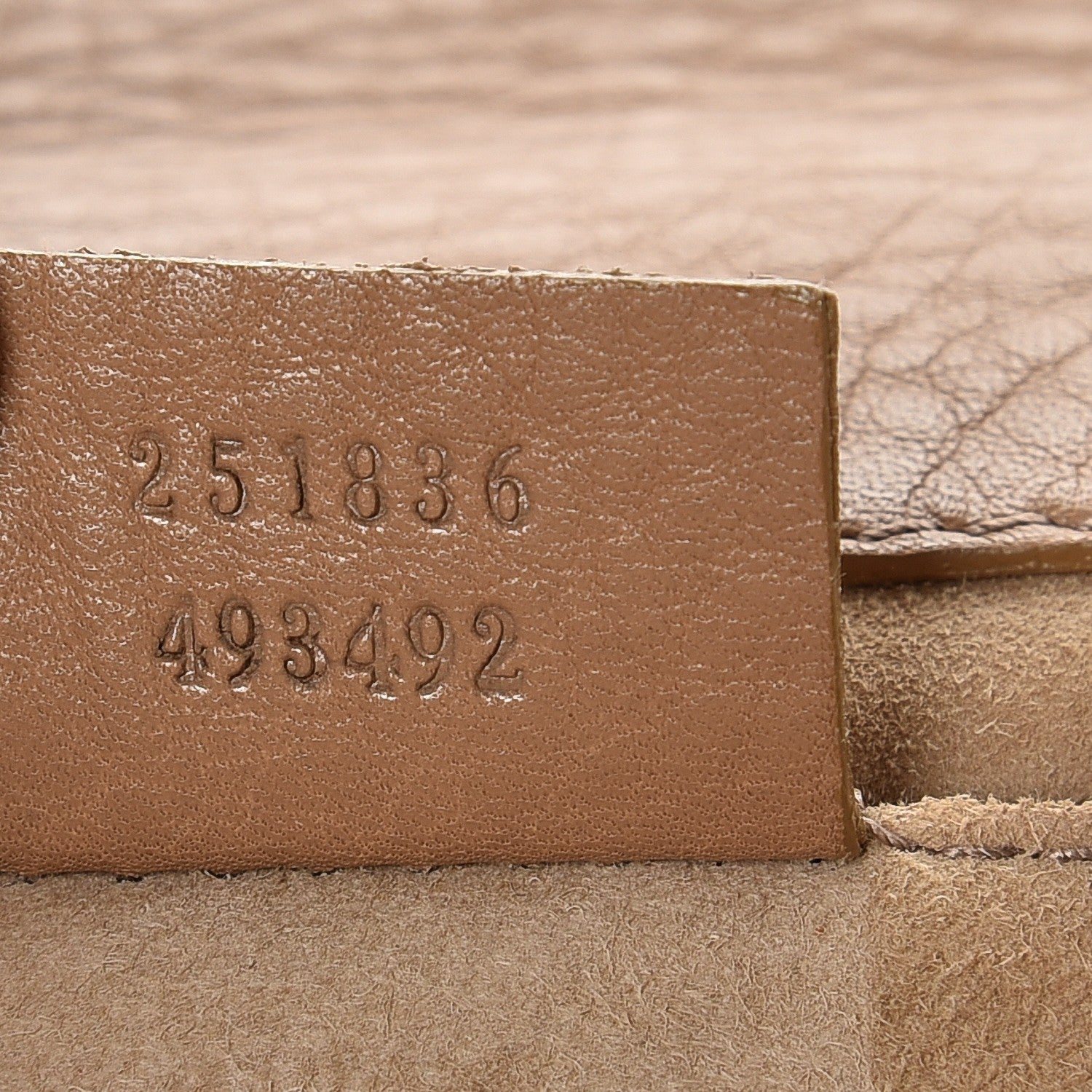 Gucci Pebbled Calfskin 1973 Clutch Beige 8 of 10