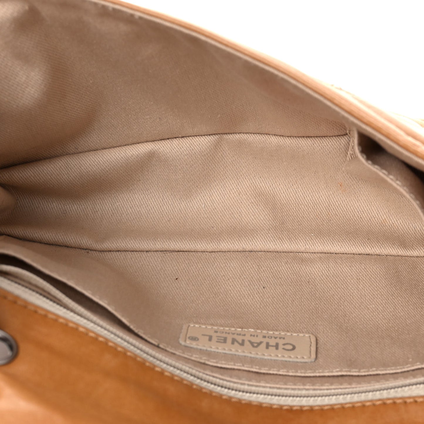 Calfskin Diagonal Ligne Medium Flap Beige