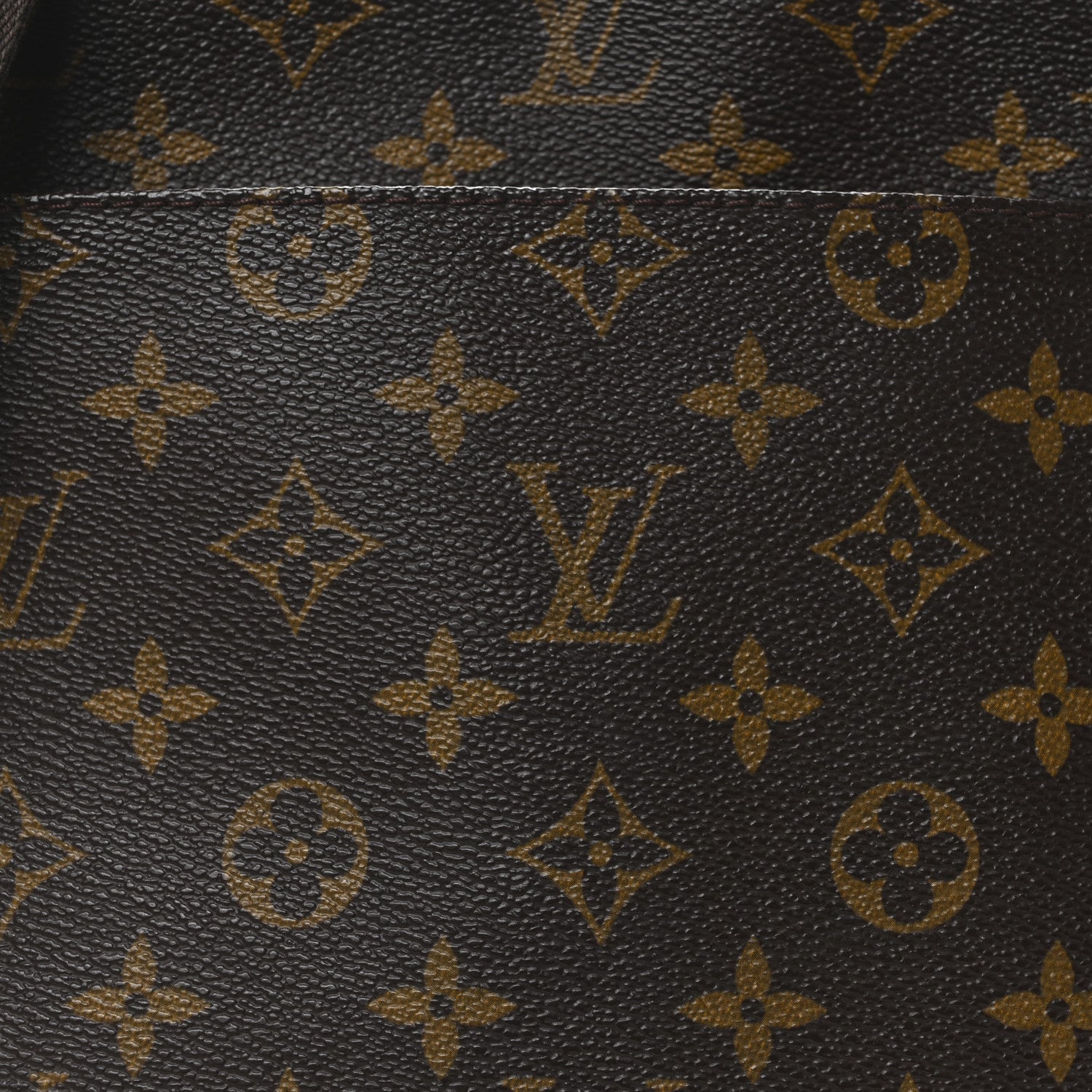 Louis Vuitton Monogram Trotteur Beaubourg 7 of 9
