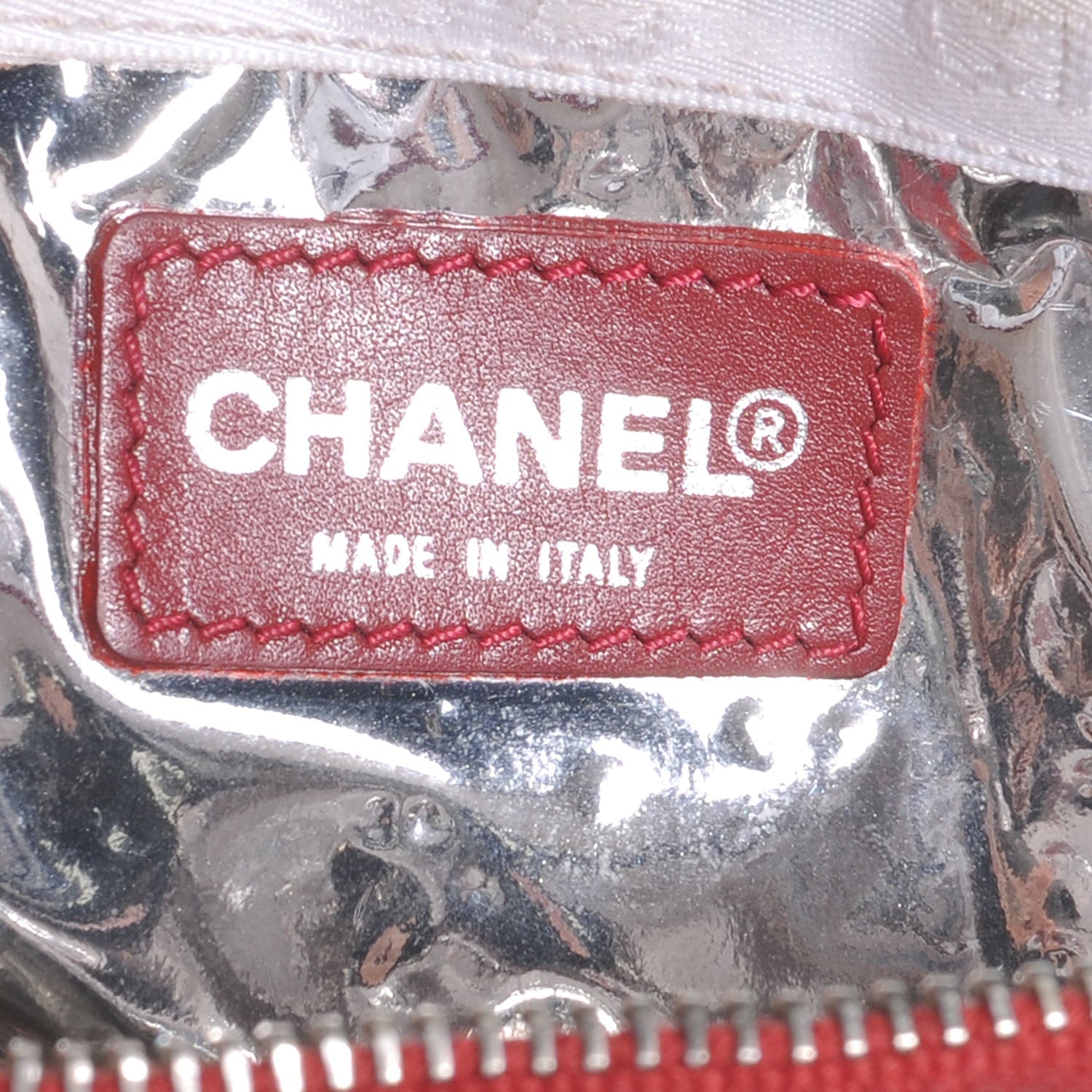 Chanel N°5 Foil Quilted Pochette 6 of 7