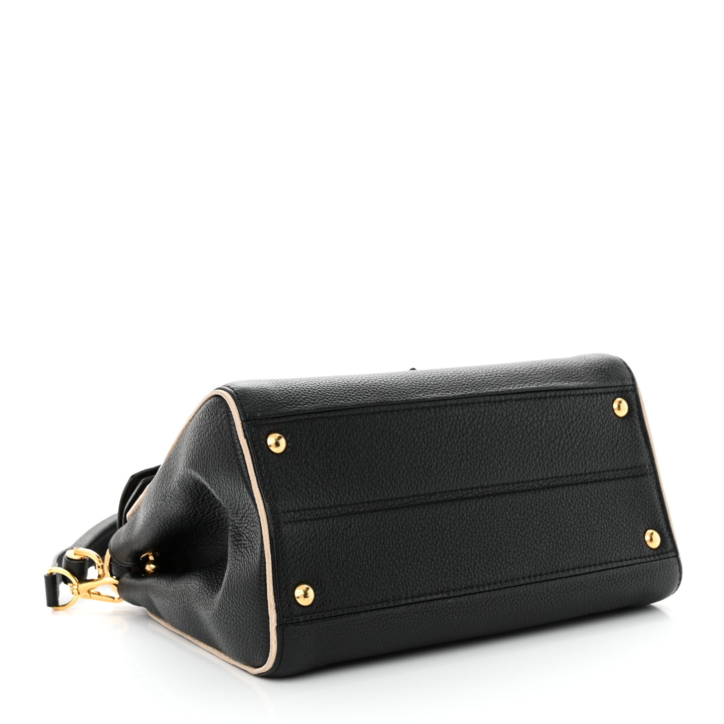 Monogram Double V Black