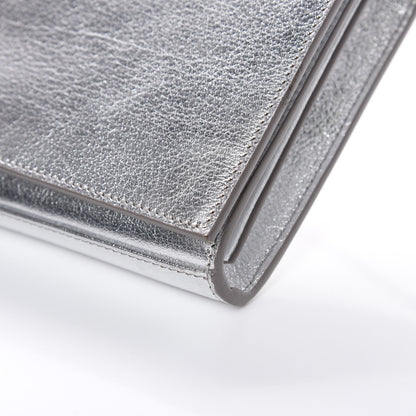 Saint Laurent Metallic Calfskin Monogram Chain Wallet Argento 9 of 9