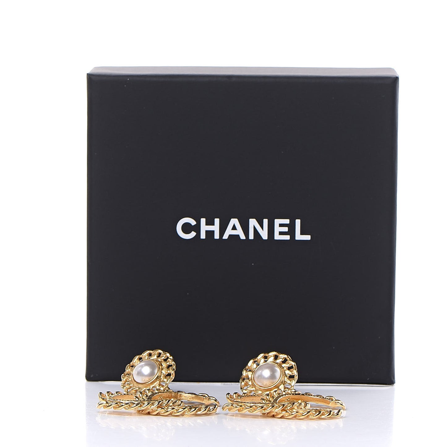 Metal Pearl CC Chain Drop Earrings Gold