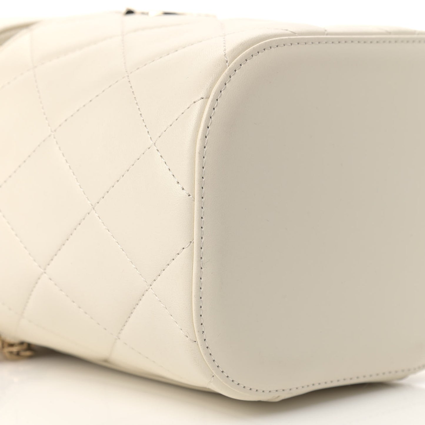 Lambskin Quilted Trendy Vanity Case White