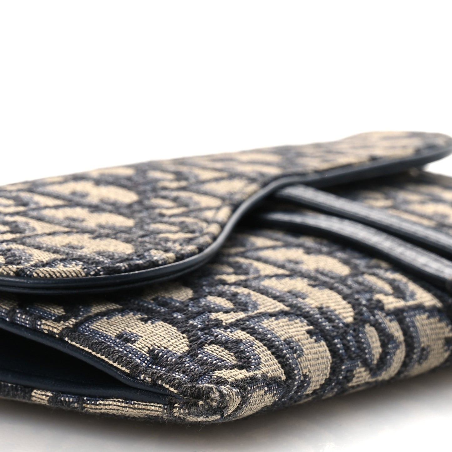 Oblique Saddle Chain Long Wallet Blue