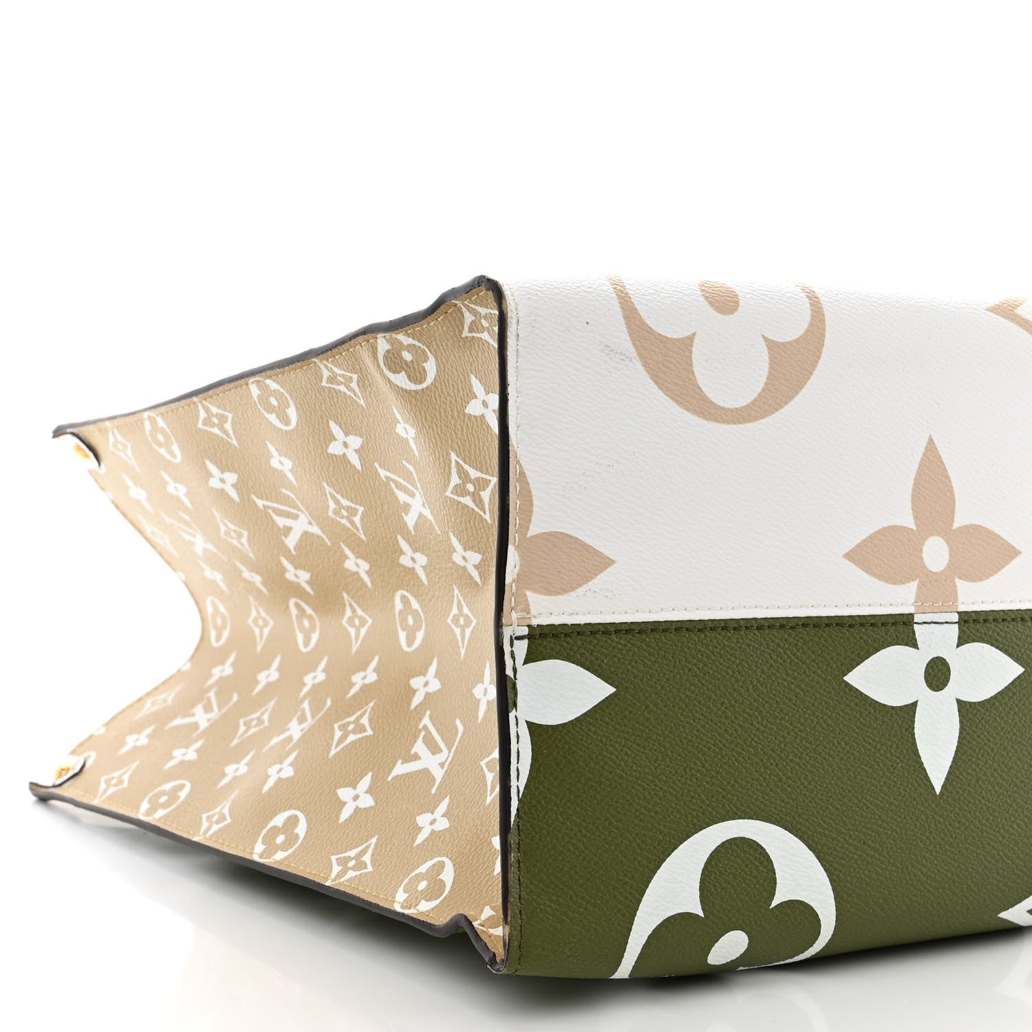 Louis Vuitton Monogram Giant Onthego GM Kaki Beige 9 of 10