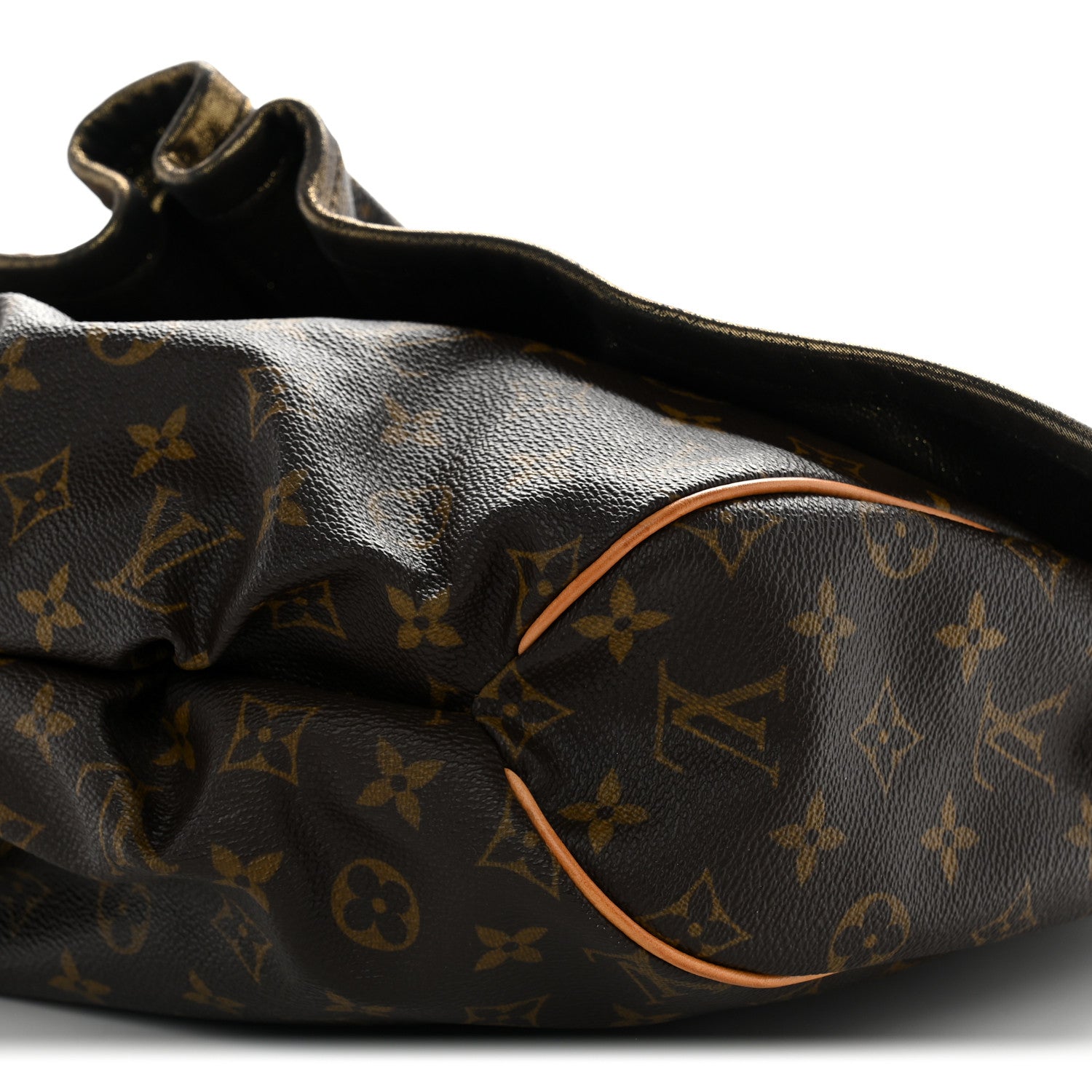 Louis Vuitton Monogram Kalahari GM 8 of 10