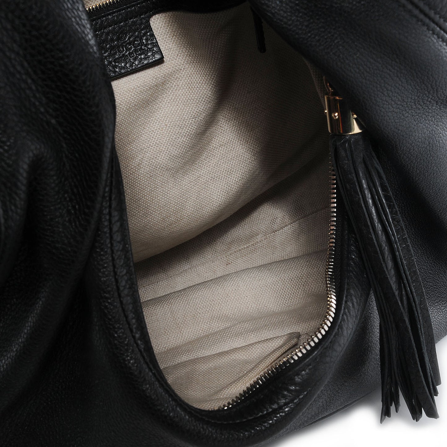 Pebbled Calfskin Large Soho Hobo Black