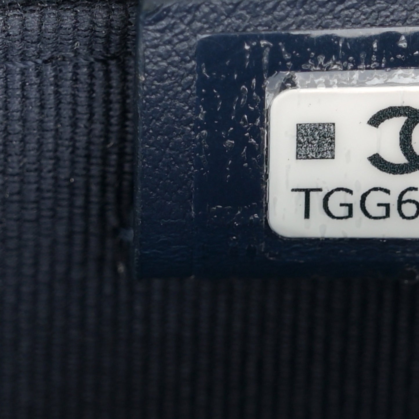 Caviar Quilted Top Handle Slim Vanity With Chain Navy