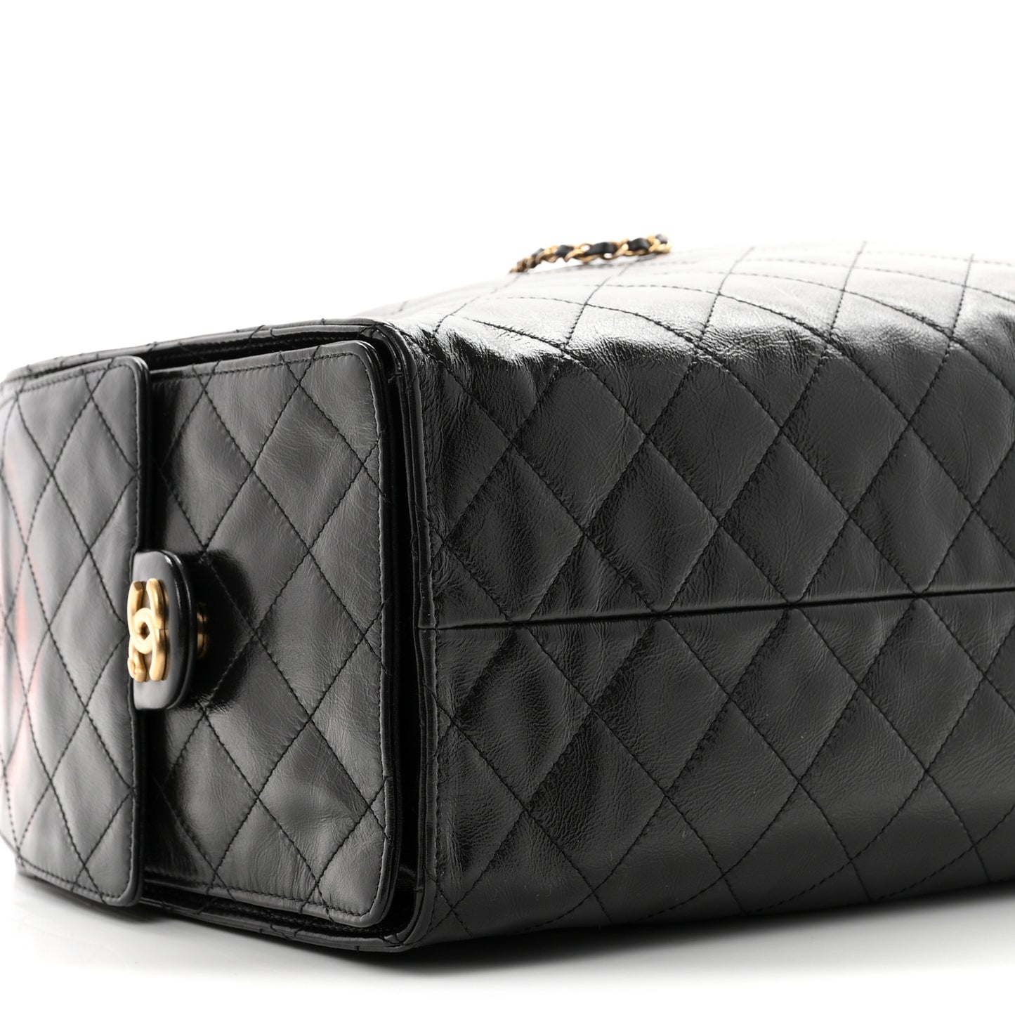 Shiny Crumpled Calfskin Quilted Medium Chanel 25 Handbag Black