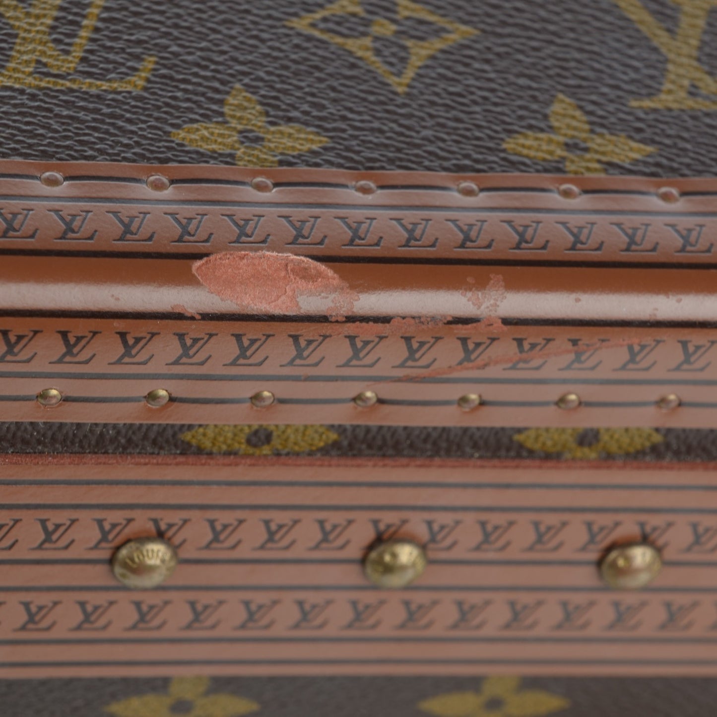 Monogram Alzer 60