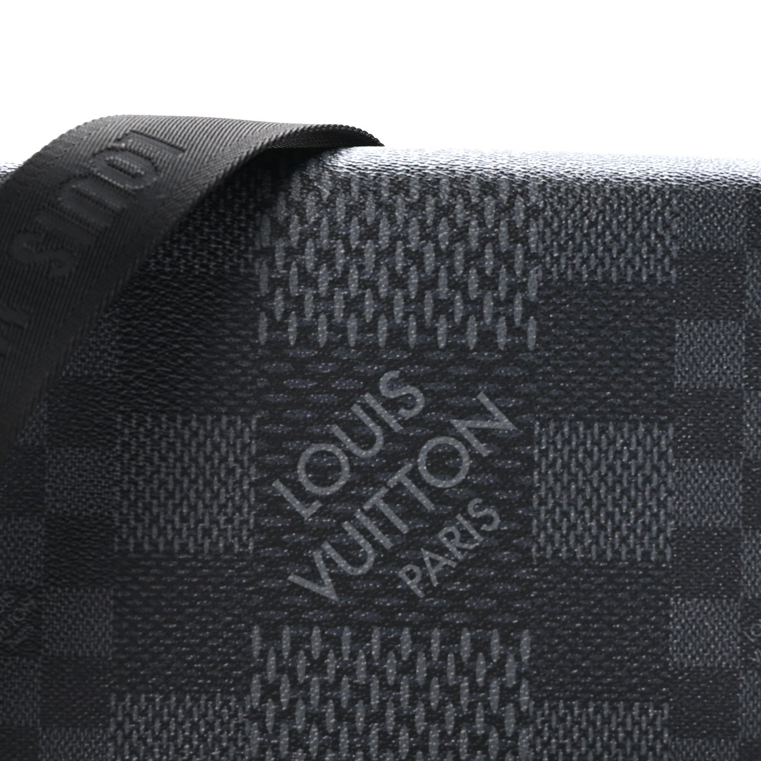 Louis Vuitton Damier Graphite 3D Studio Messenger 7 of 9