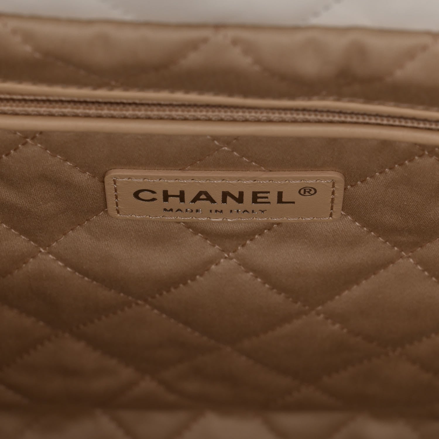 Chanel Shiny Calfskin Quilted Small Rainbow Chanel 22 White 7 of 11