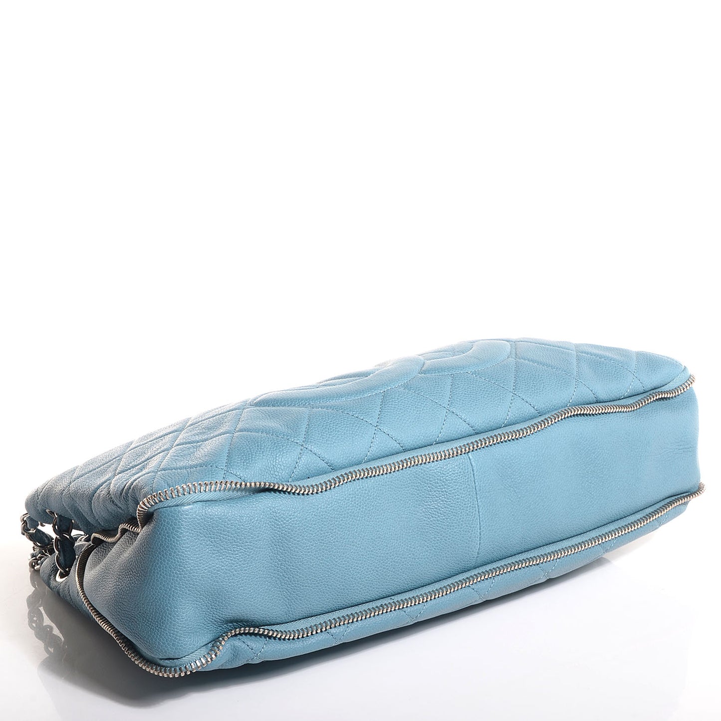 Caviar Expandable Zip Shoulder Bag Blue
