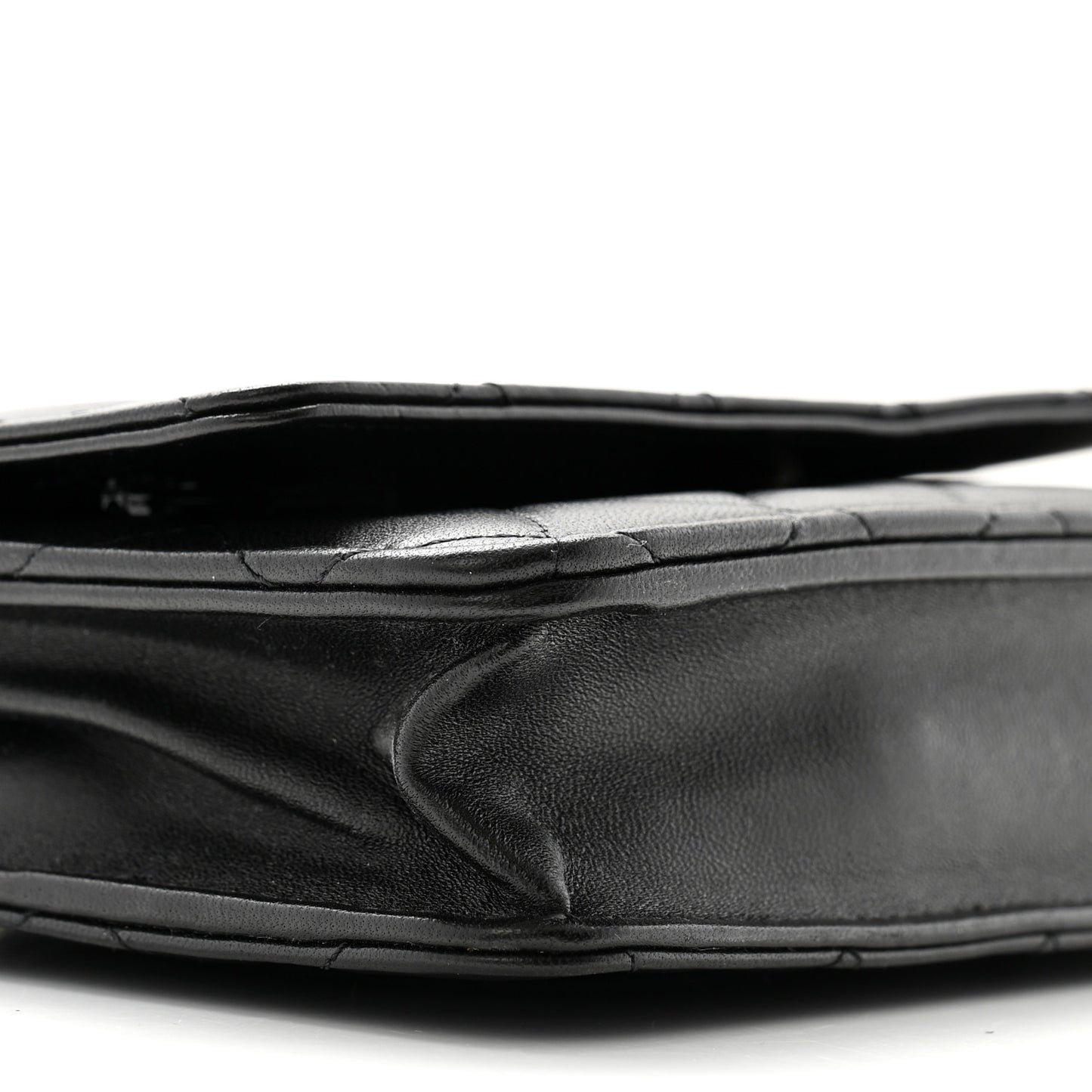 Lambskin Quilted Wallet On Chain WOC Black