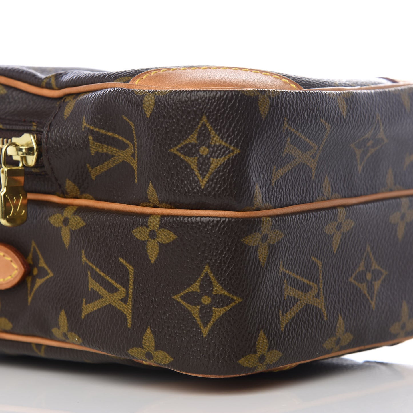 Monogram Amazone