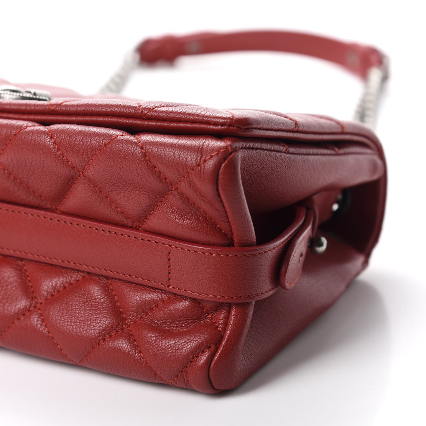 Goatskin Quilted Medium City Rock Flap Red