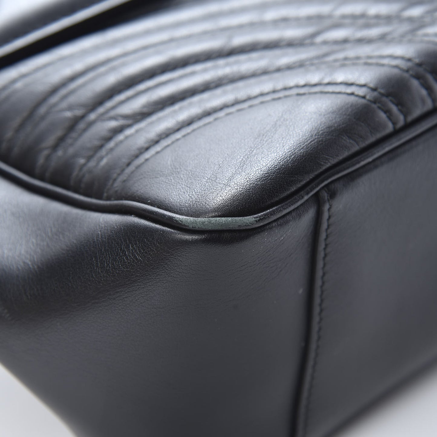 Calfskin Matelasse Large GG Marmont Shoulder Bag Black