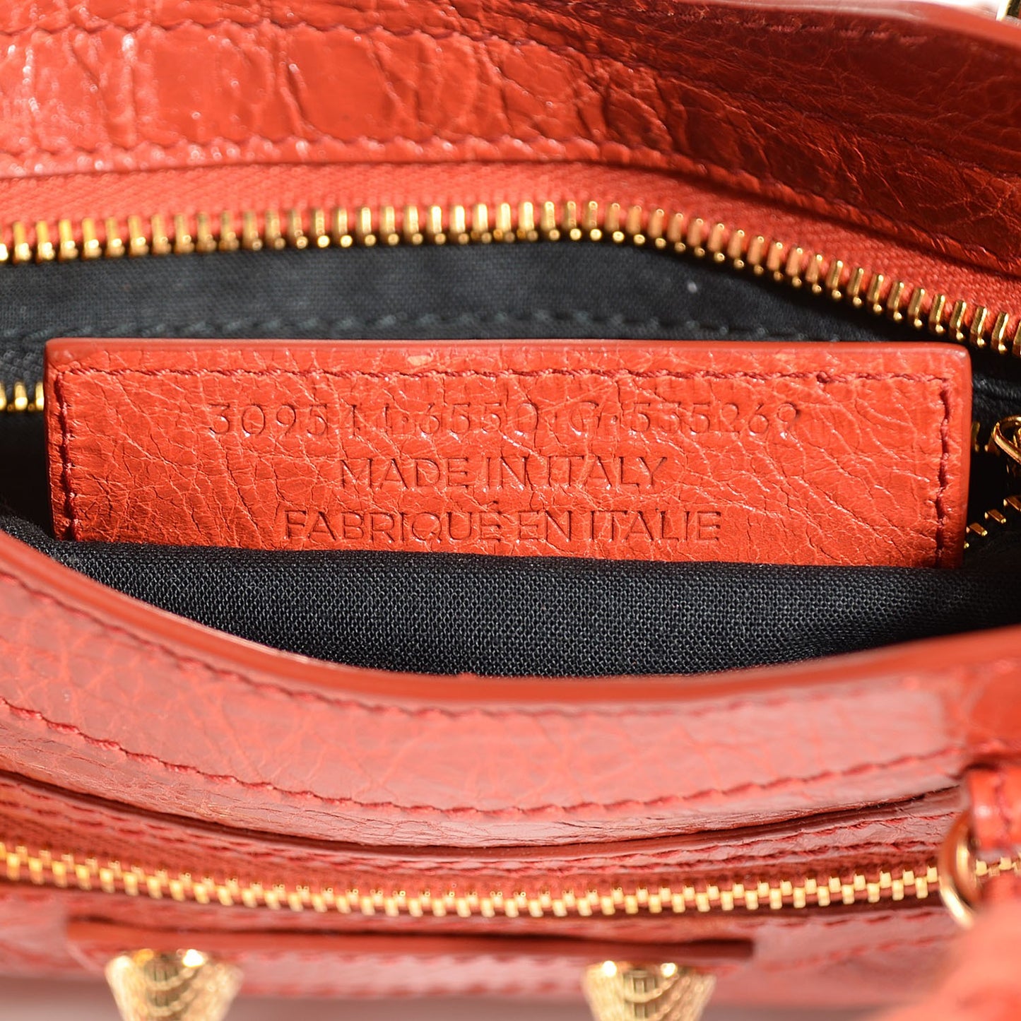 Agneau Giant 12 Gold Hardware Mini City Rouge Ambre