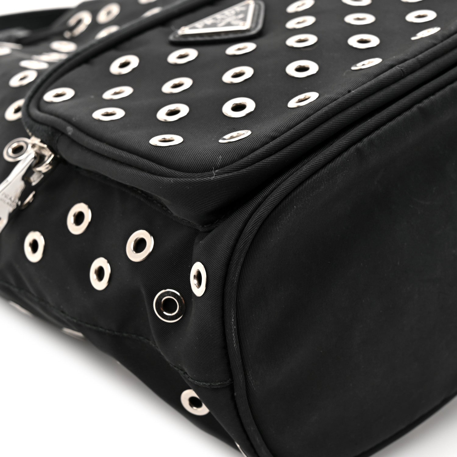PRADA ガーメント Prada Tessuto Nylon Saffiano Grommets Mini Bucket Crossbody Bag