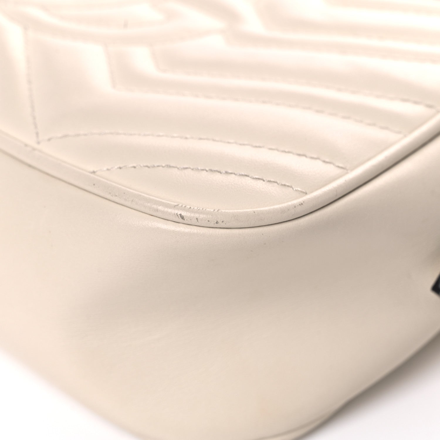 Gucci Calfskin Matelasse Small GG Marmont Chain Shoulder Bag White 12 of 19
