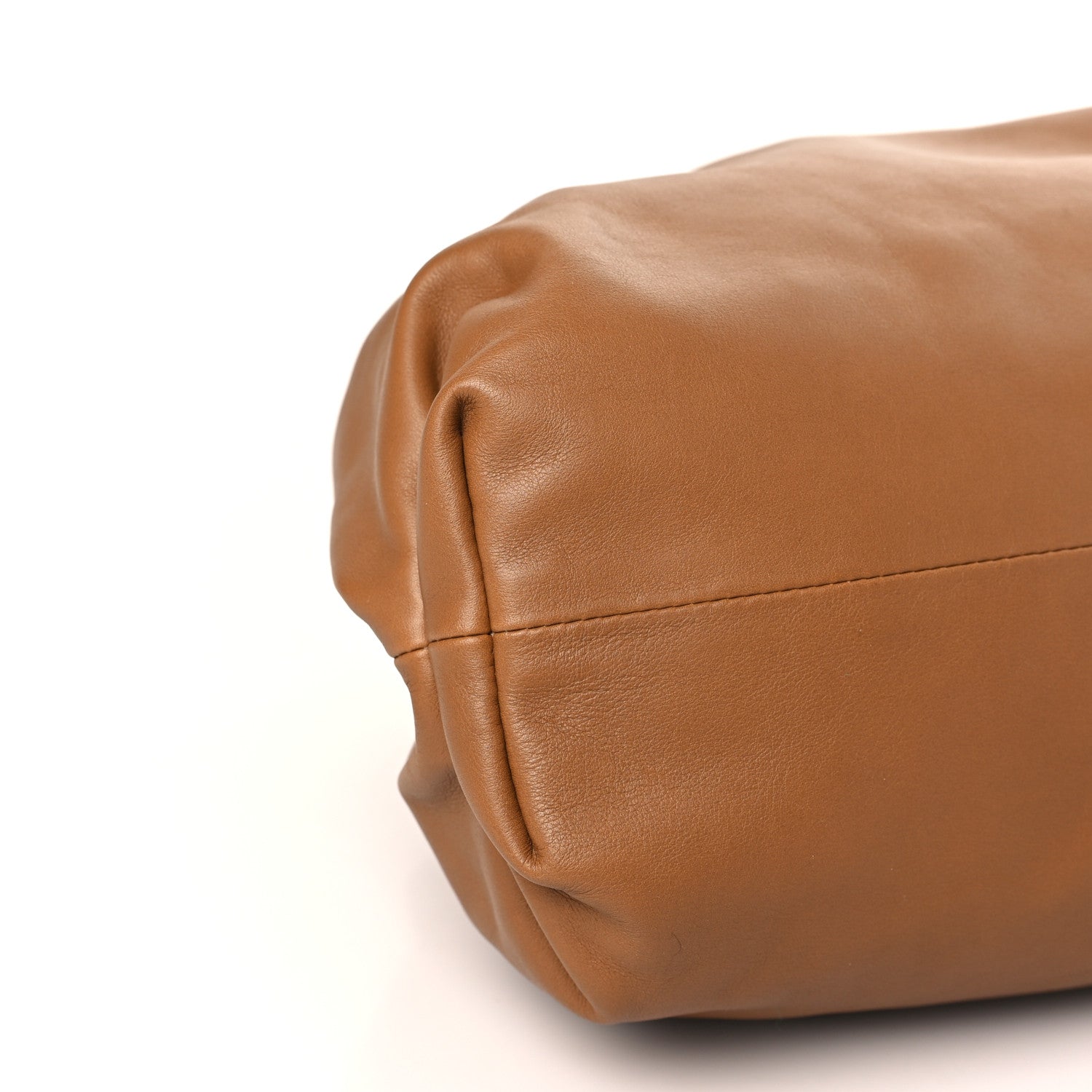 Bottega Veneta Smooth Butter Calf The Pouch Oversized Clutch Cammello 7 of 8