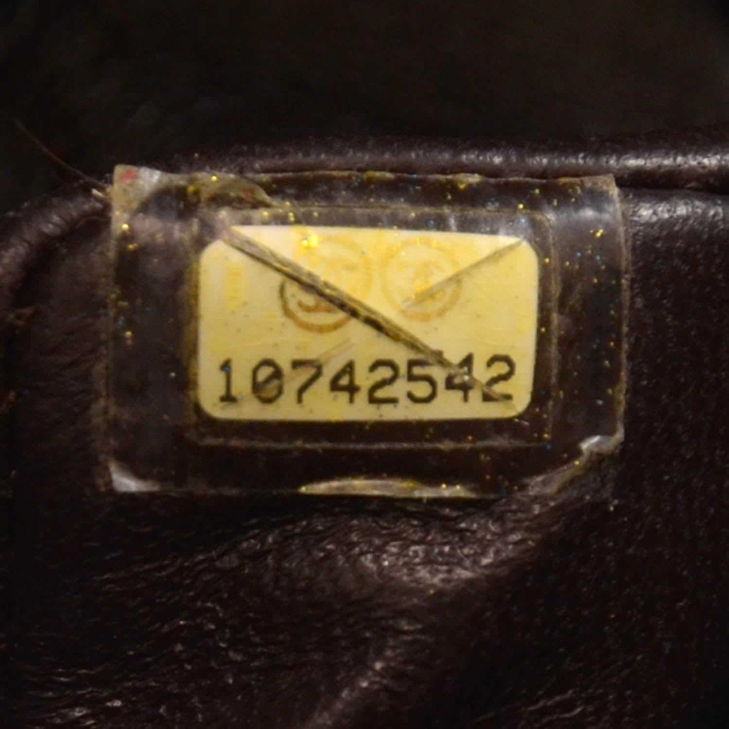 Chanel Caviar East West Flap Marron Fonce 8 of 9