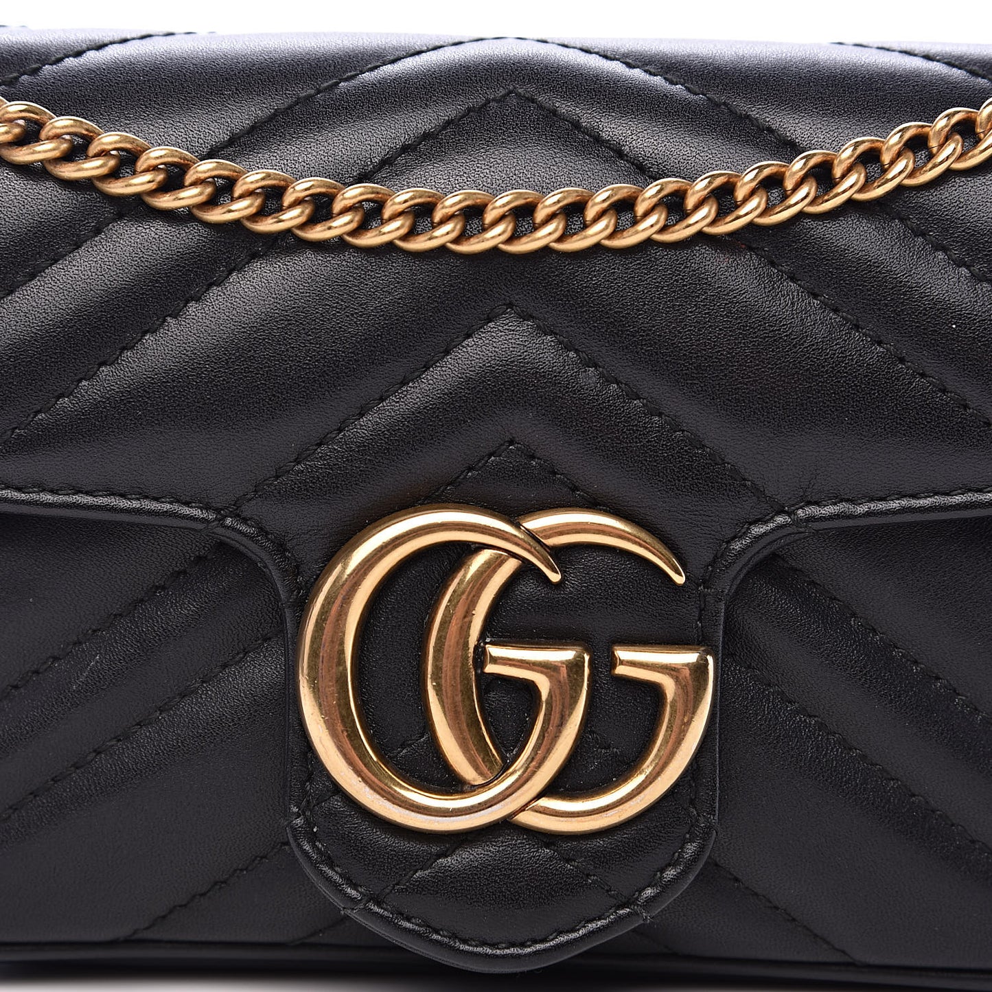 Calfskin Matelasse Super Mini GG Marmont Shoulder Bag Black