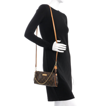 Louis Vuitton Monogram Eva Clutch 2 of 7