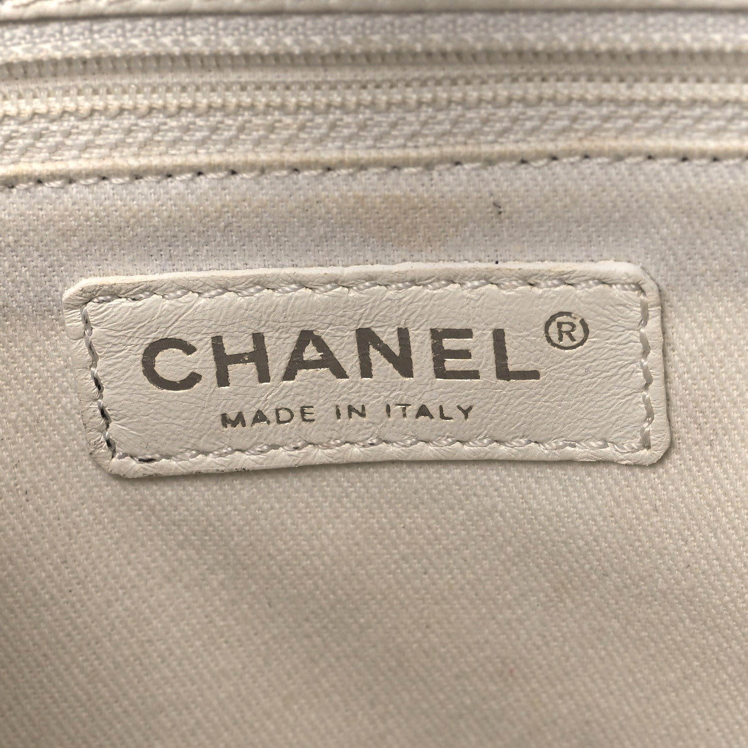 Chanel Caviar Quilted Petit Shopping Tote PST White 5 of 12
