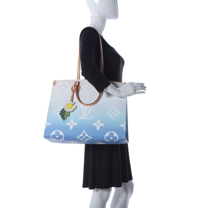 Louis Vuitton Monogram Giant By The Pool Onthego GM Blue 3 of 12