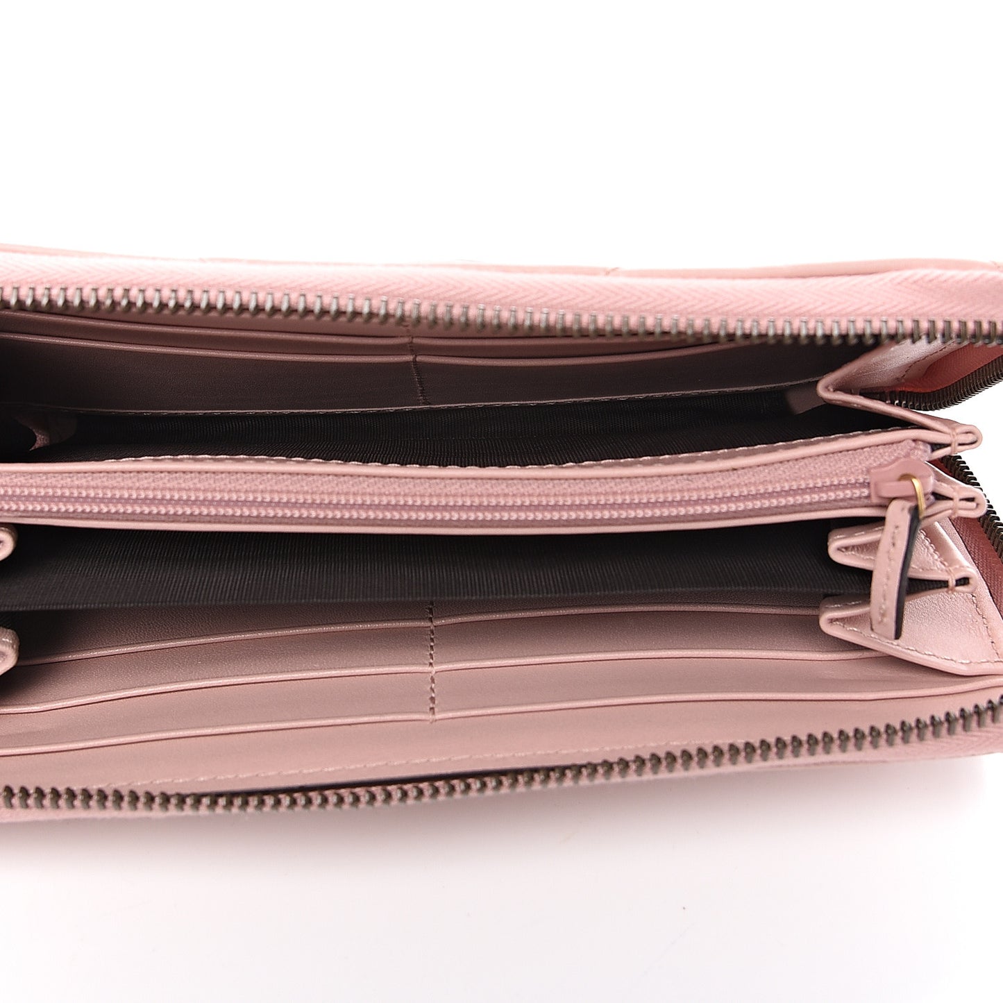 Calfskin Matelasse GG Marmont Zip Around Wallet Perfect Pink