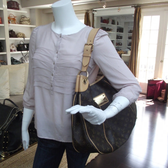 Louis Vuitton Monogram Galliera GM 2 of 8