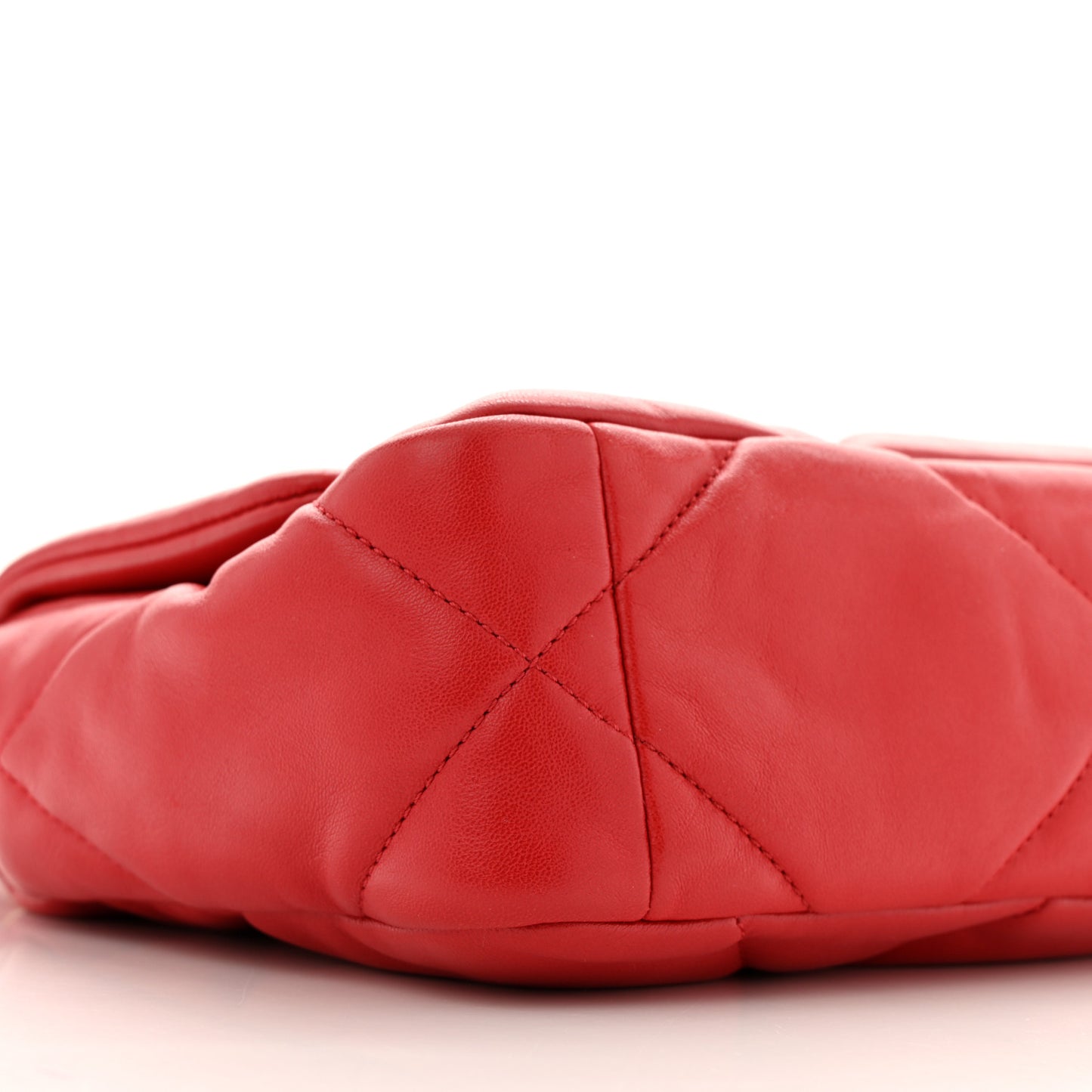 Lambskin Quilted Medium Chanel 19 Flap Red