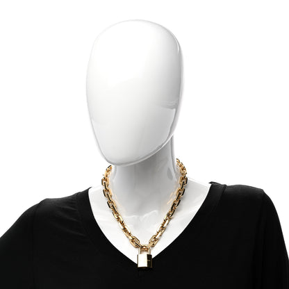 Louis Vuitton LV Edge Necklace Cadenas Gold 2 of 4