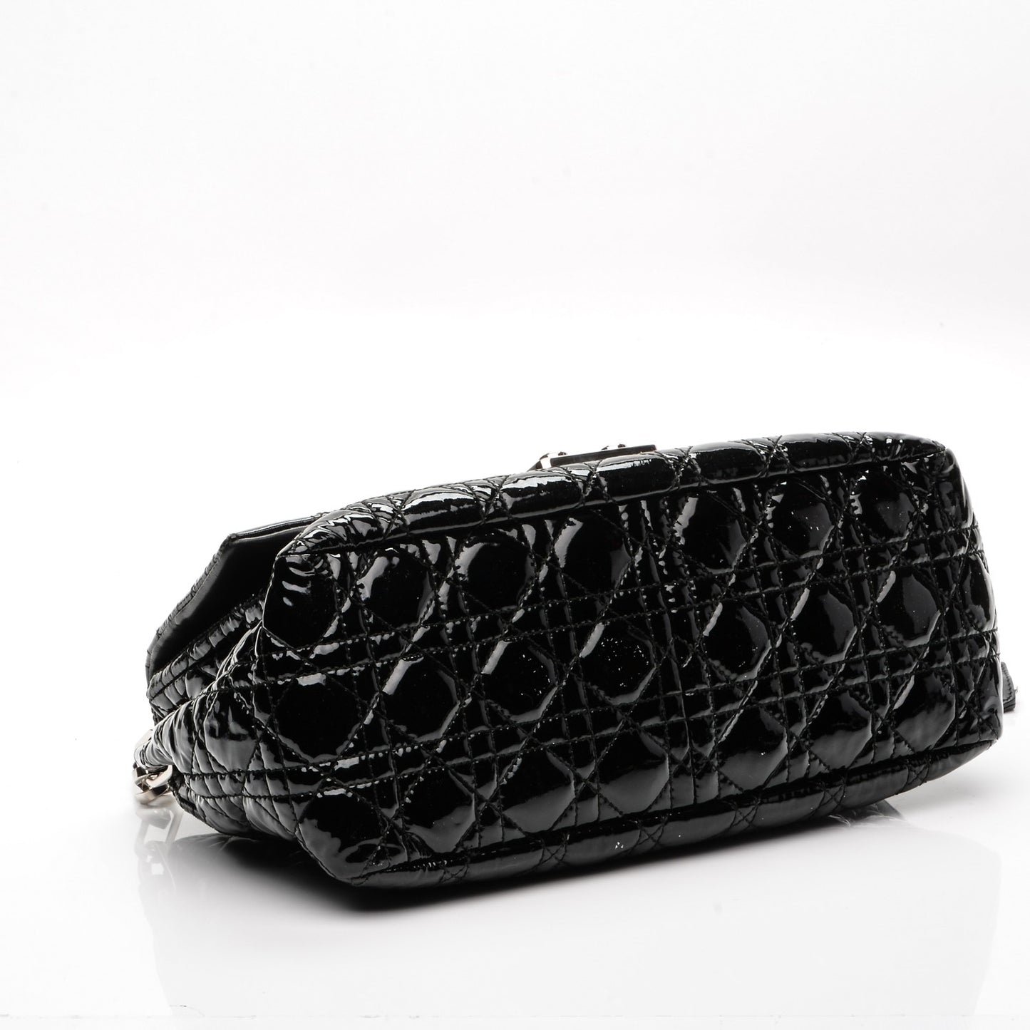 Patent Cannage New Lock Flap Black