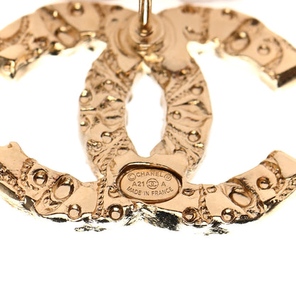 Chanel Metal Textured CC Earrings Gold 4 of 4