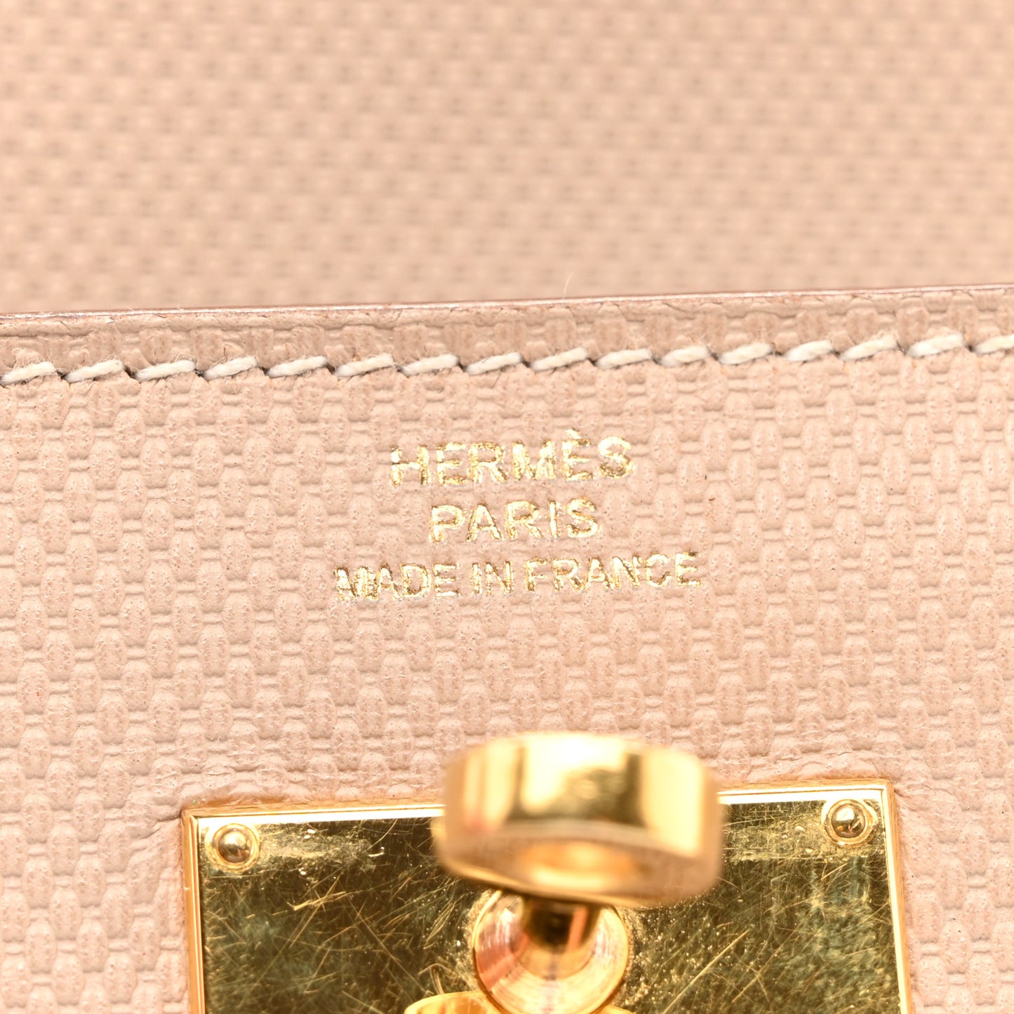 Grain d'H Kelly Longue Wallet Argile