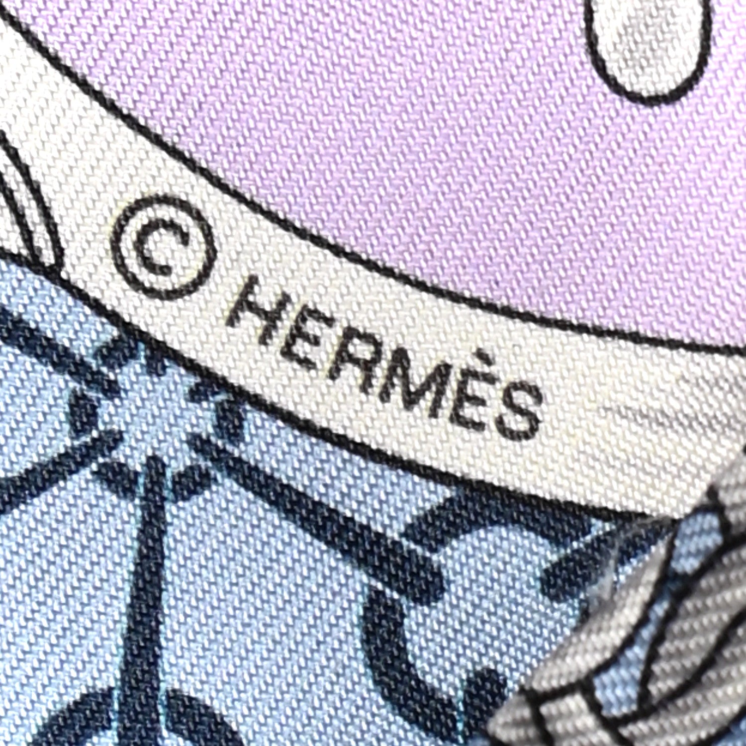 Hermes Silk La Promenade Du Matin Twilly Mauve Ciel Gris 3 of 7