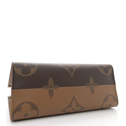 Louis Vuitton Reverse Monogram Giant Onthego MM 4 of 10