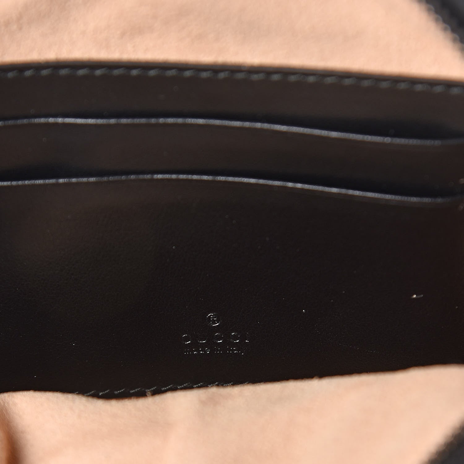 Gucci Calfskin Matelasse GG Marmont Round Wrist Wallet Black 6 of 8