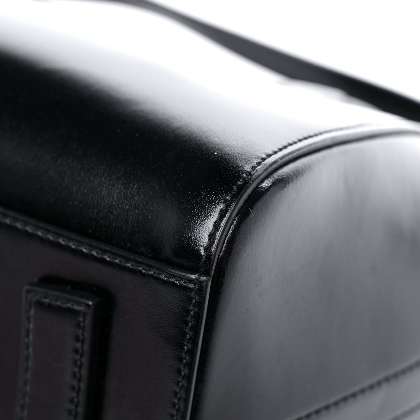 Shiny Lord Calfskin Small Antigona Black