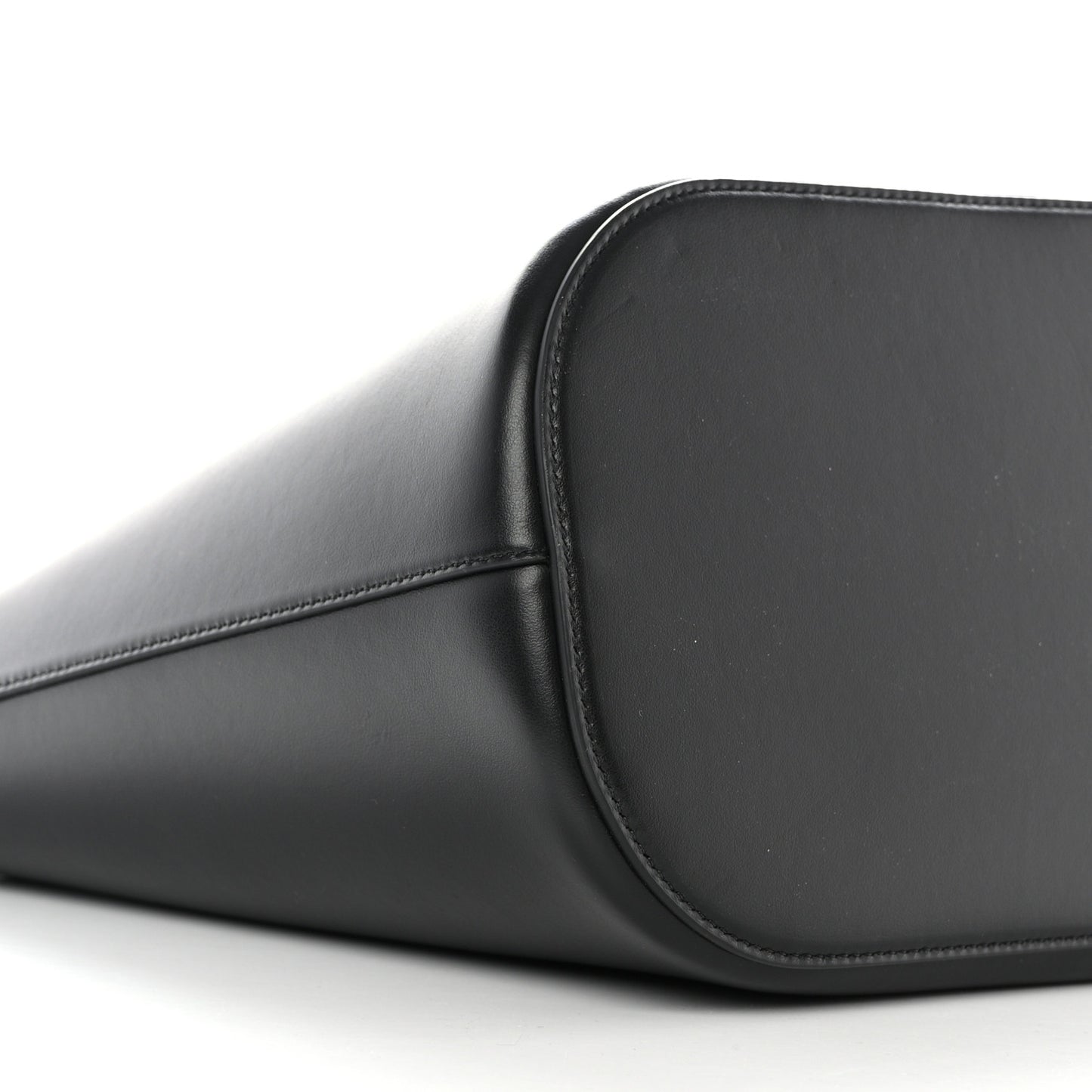 Smooth Calfskin Triomphe Medium Louise Bag Black