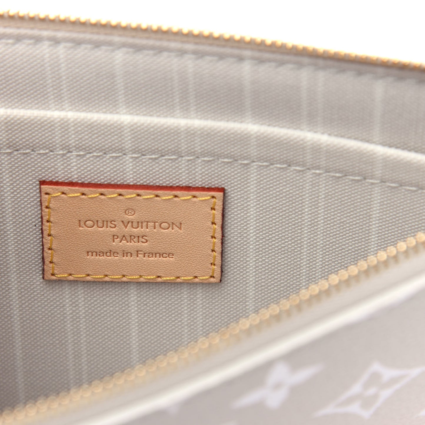 Monogram By The Pool Neverfull MM Pochette Brume