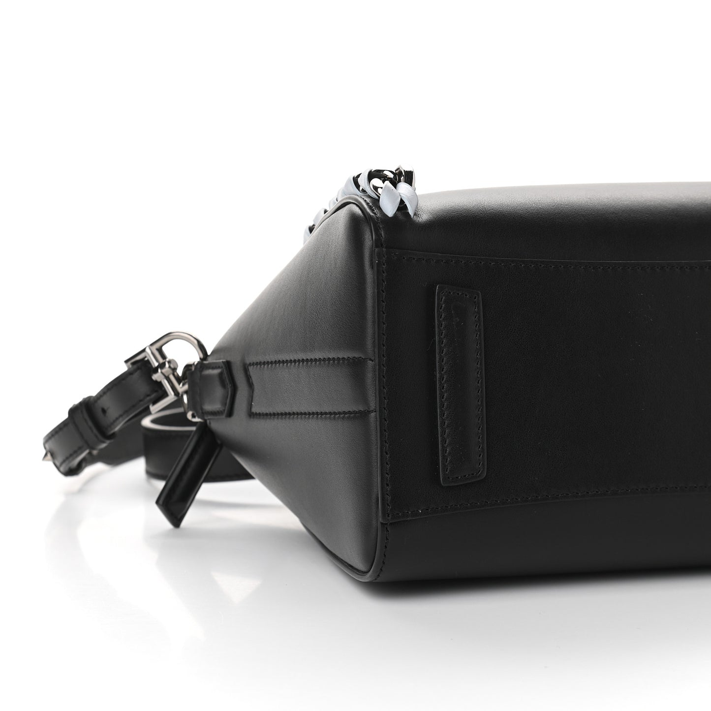 Smooth Calfskin Mini Chain Weave Antigona Black