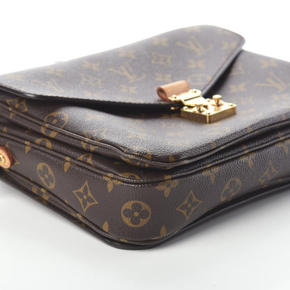 Louis Vuitton Monogram Pochette Metis 8 of 9